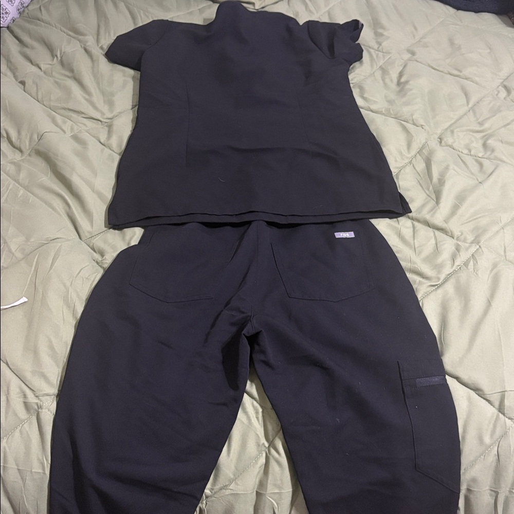 Figs Full Set - image 2